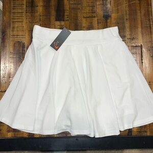 DJT women’s skirt size M